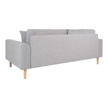 2,5 personers sofa, lysegrå med to puder og natur træben
