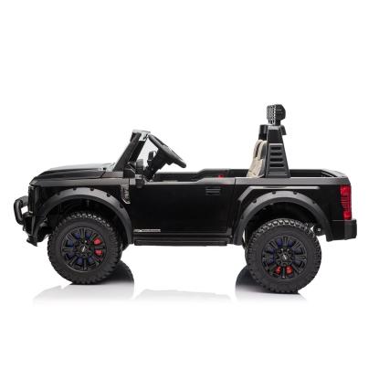 Ford Super Duty F450, 4 x 24V, sort