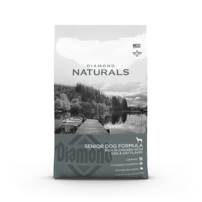Diamond Naturals hundefoder med æg og havreflager til seniorhunden - 15 kg