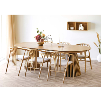 Osaka og Agustin spisebordssæt med 6 stole, eg/egefiner, råhvid, Ø120 x 120-240 cm