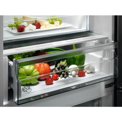 AEG RCB632E9MU fritstående kølefryseskab, 230 + 101 liter