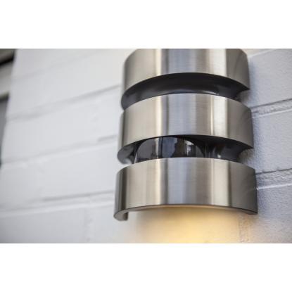 LUTEC MAYA udendørs LED væglampe med sensor, H17,5 cm, IP44, rustfrit stål