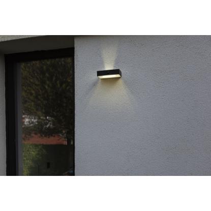 LUTEC FADI udendørs LED væglampe med solceller, H4,3 cm, IP54, sort
