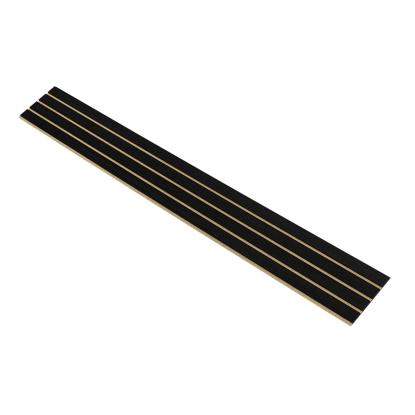 I-Wood Medio+ 4-lamel akustikpanel, sortmalet, brun filt og sort kerne, egefiner, 17 x 300 mm
