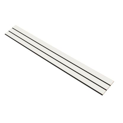 I-Wood Basic 3-lamel akustikpanel, hvidmalet, sort filt og lys kerne, folie, 16 x 300 mm 