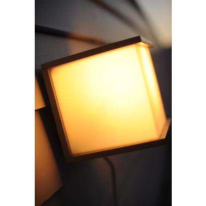 LUTEC BOX CUBE firkantet udendørs væglampe, E27, IP44, mørk grå