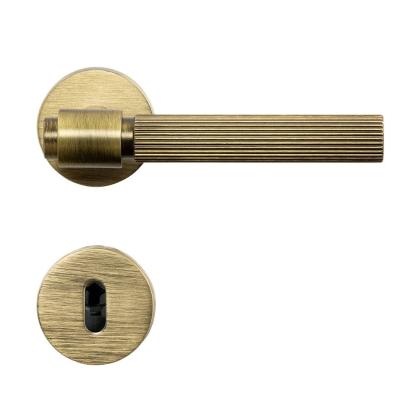 Beslag Design Helix 200 Stripe dørgreb inkl. nøgleskilt, bronze