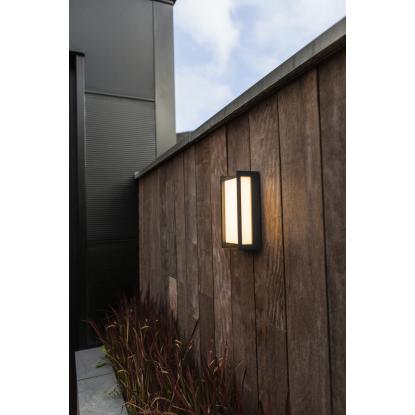 LUTEC connect QUBO udendørs LED væglampe, H22 cm, IP54, mørk grå