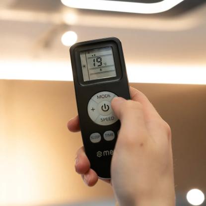 Mestic tagklimaanlæg RTA-1700L, sort