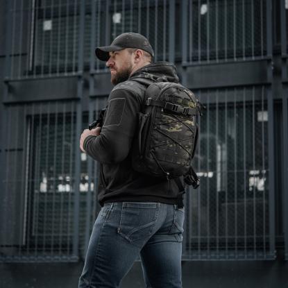 M-TAC Sturm Elite rygsæk med ergonomiske stropper, multicam/sort - 15 liter
