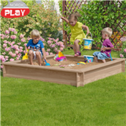 NORDIC PLAY Sandkasse lærk 150 x 150 cm