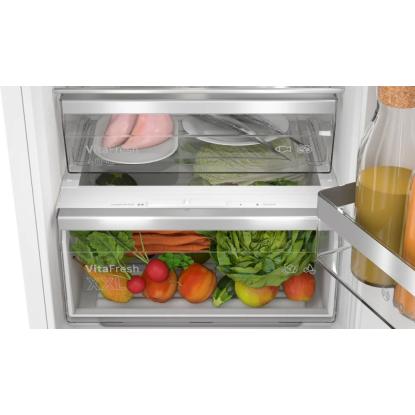 Bosch KIN96VFD0 integrerbart kølefryseskab, 215 + 75 liter