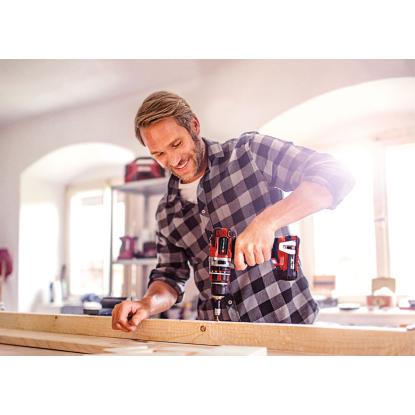 Einhell TE-CD 18/50 akku slagboremaskine med 2 x 2,0 Ah batteri og lader