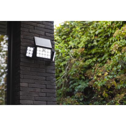LUTEC TUDA udendørs LED væglampe med solceller og sensor, 120°, 13W, IP44, sort