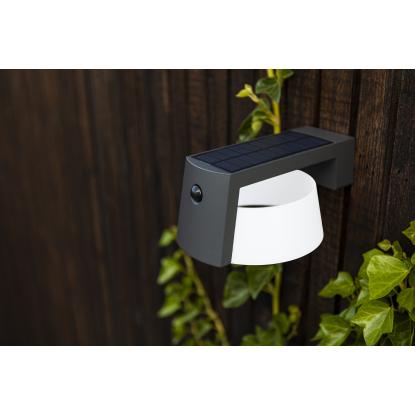 LUTEC MOON LED væglampe med solceller og sensor, IP44, mørk grå
