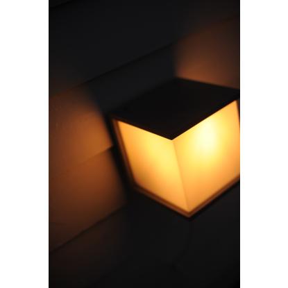 LUTEC BOX CUBE firkantet udendørs væglampe, E27, IP44, mørk grå