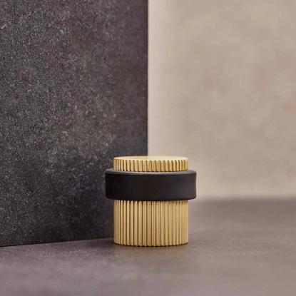 Beslag Design Helix Stripe dørstopper, Ø38 x 36 mm, messing