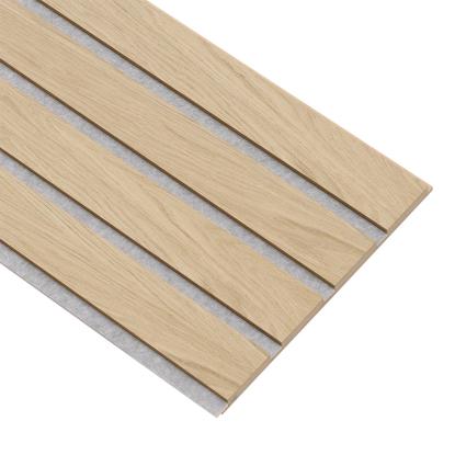 I-Wood Basic 4-lamel akustikpanel, hvid olieret, grå filt og lys kerne, egefiner, 16 x 300 mm 