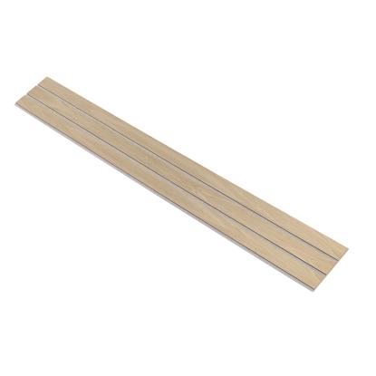I-Wood Medio+ 3-lamel akustikpanel, hvid olieret, grå filt og lys kerne, egefiner, 16 x 300 mm