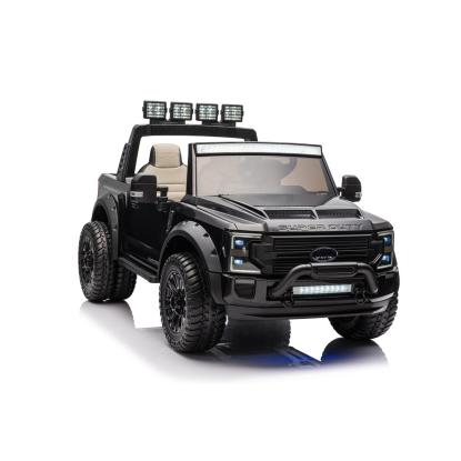 Ford Super Duty F450, 4 x 24V, sort