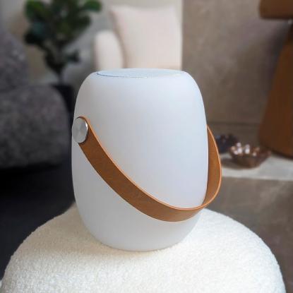Lampe med læder strop, genopladelig, bluetooth højtaler, hvid