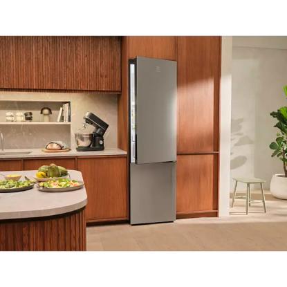 Electrolux LNT7MC32X fritstående kølefryseskab, 225 + 103 liter