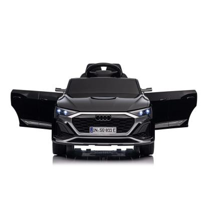 NORDIC PLAY Audi SQ8 elbil, 2 x 10,8 V batteri, sort
