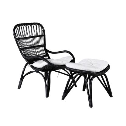 Venture Design Ella loungestol med fodskammel, sort/off-white