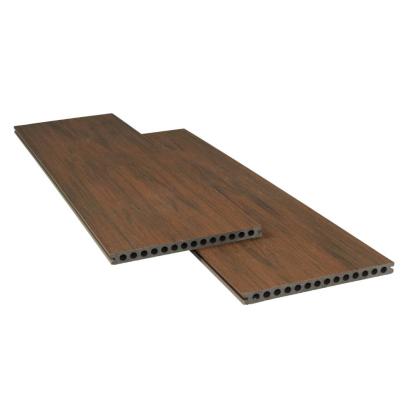 Kirkedal Heimdal terrassebræt i komposit, oak/hardwood - 22x300 mm