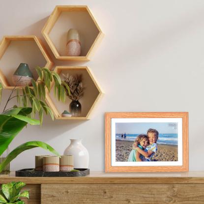 TFA digital fotoramme med Frameo app, lyst trælook