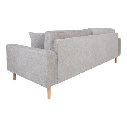 3 personers sofa, lysegrå med to puder og natur træben