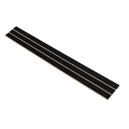 I-Wood Basic 3-lamel akustikpanel, sortmalet, beige filt og sort kerne, egefiner, 17 x 300 mm 