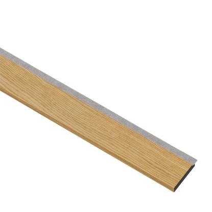 I-Wood afslutningsliste til 4-lamel akustikpanel, klar olieret, grå filt og sort kerne, egefiner, 17 x 67 mm