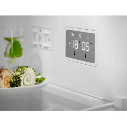 Electrolux LNT4ME36W fritstående kølefryseskab, 226 + 101 liter