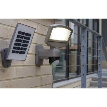 LUTEC Sunshine LED væglampe sølvgrå med solceller og sensor 3,2W