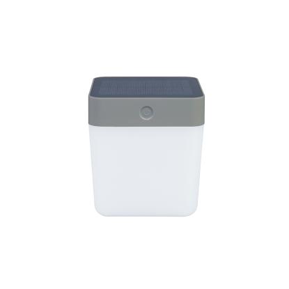 LUTEC CUBE LED bordlampe med solceller, dæmpbar, H13,3 cm, IP44, sølvgrå