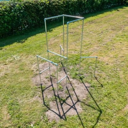 Clarrods Halfy træningsstativ/klatrestativ