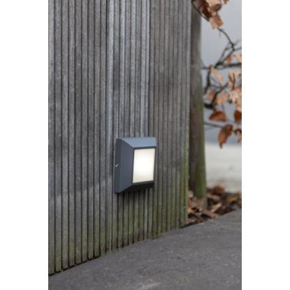 LUTEC HELENA firkantet udendørs LED væglampe, 10,1 x 10,1 cm, IP54, 4000K, mørk grå