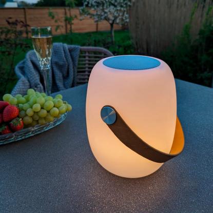 Lampe med læder strop, genopladelig, bluetooth højtaler, hvid